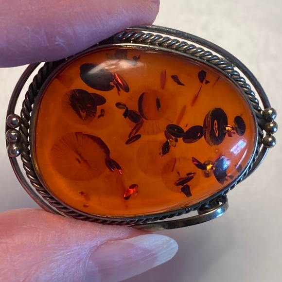 Vintage Russian Amber Brooch - Picture 3 of 6